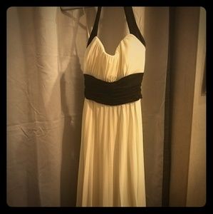 Speechless white & black dress